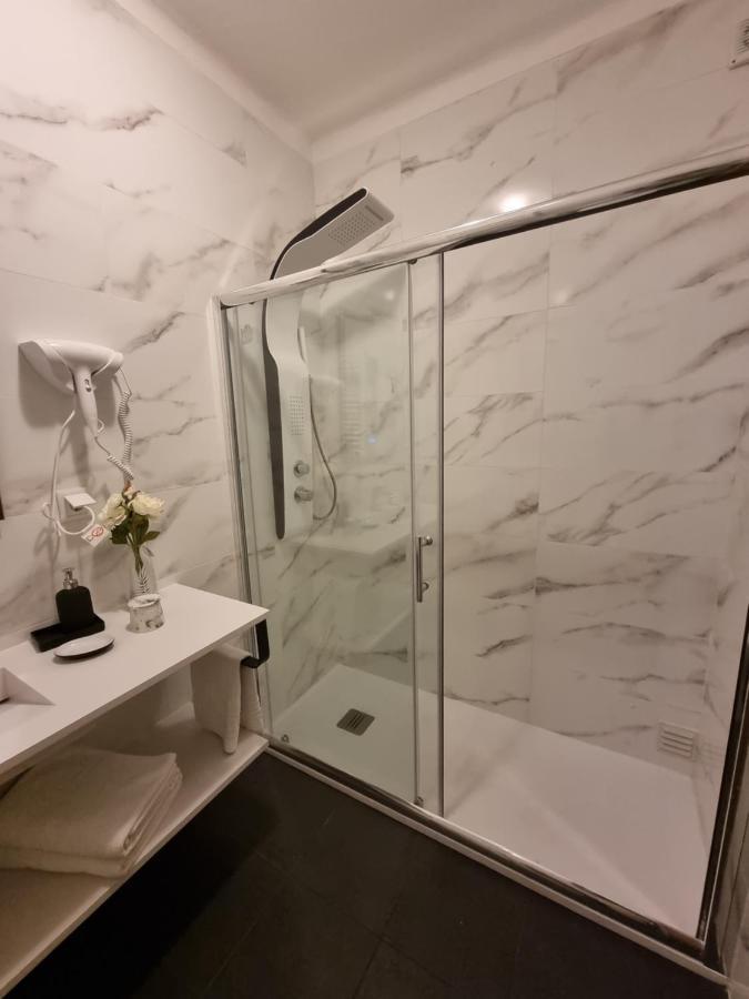 Apartmento Praia Da Dona Ana Lagos Eksteriør bilde